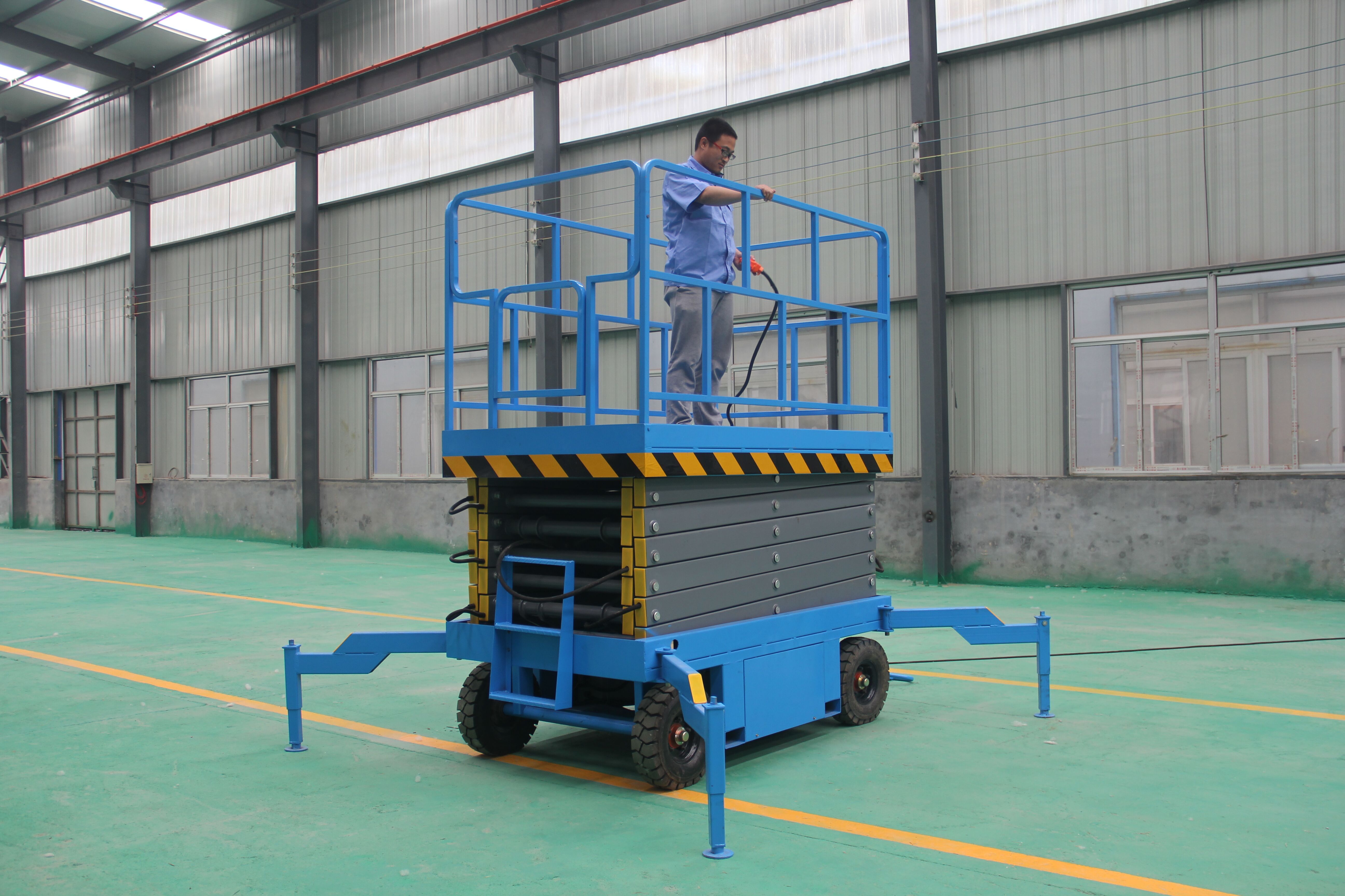 液壓升降平臺 升降機的維護(圖1) \